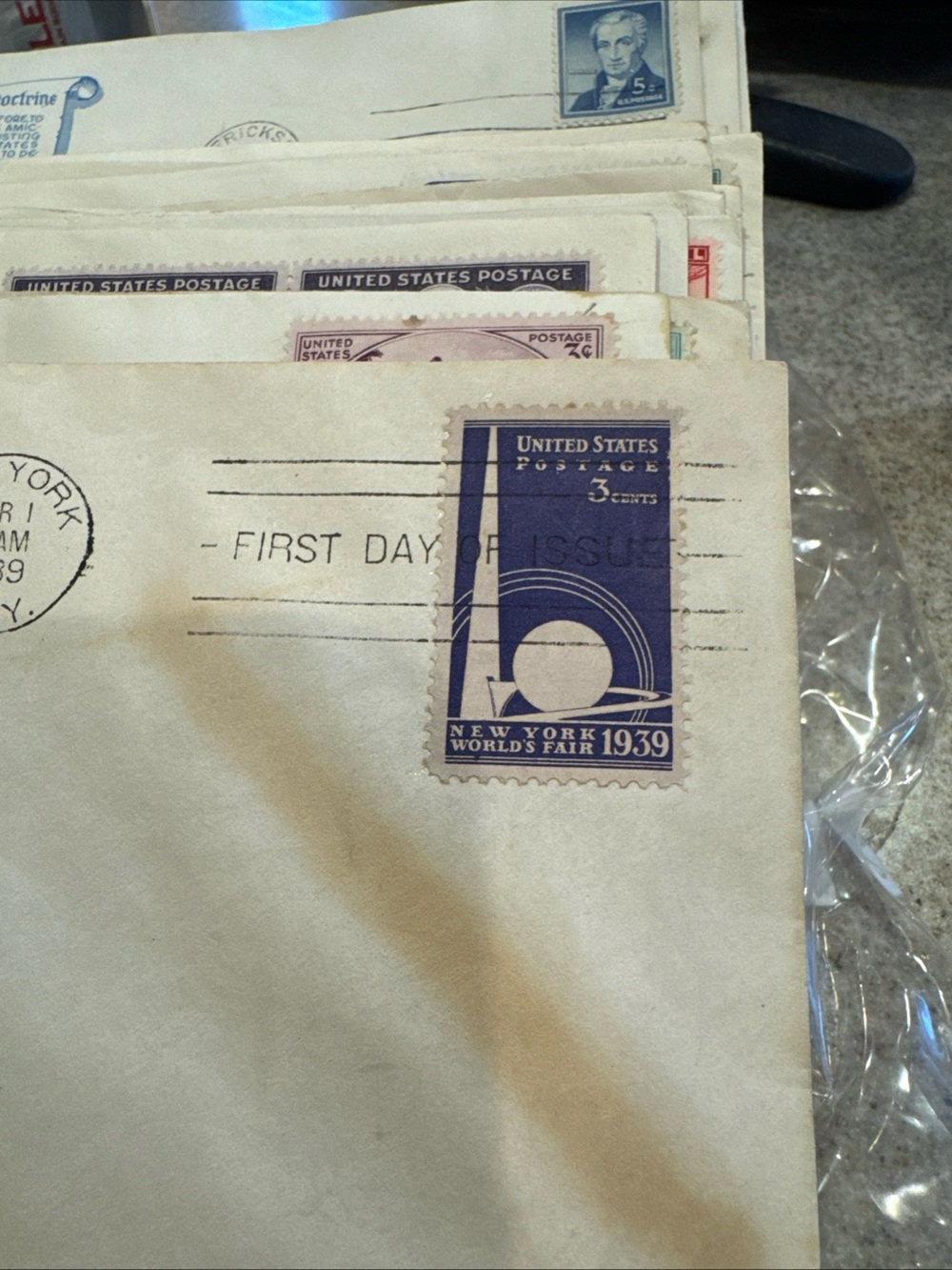 Over 50 usps First day issue stamped envelopes. 1939-1980. Postal stamps